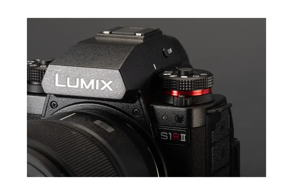 lumix-s1rii-product-9.jpg.webp