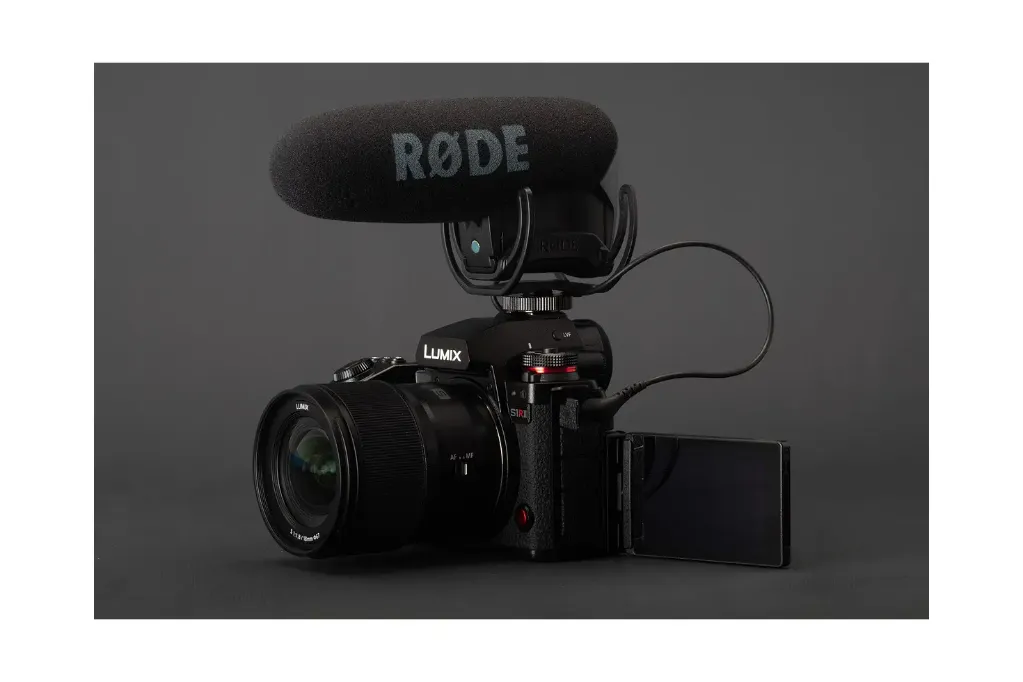 lumix-s1rii-product-4.jpg.webp